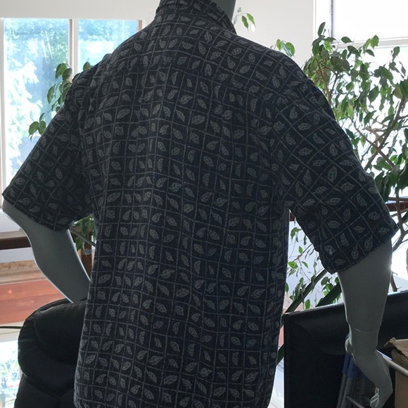 Vintage American Outpost Hawaii style shirt. - Picture 2 of 5